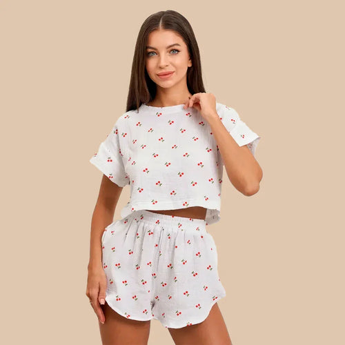 Dreams in Love Pyjama Set – Soft Cropped Tee & Shorts Sleepwear Set